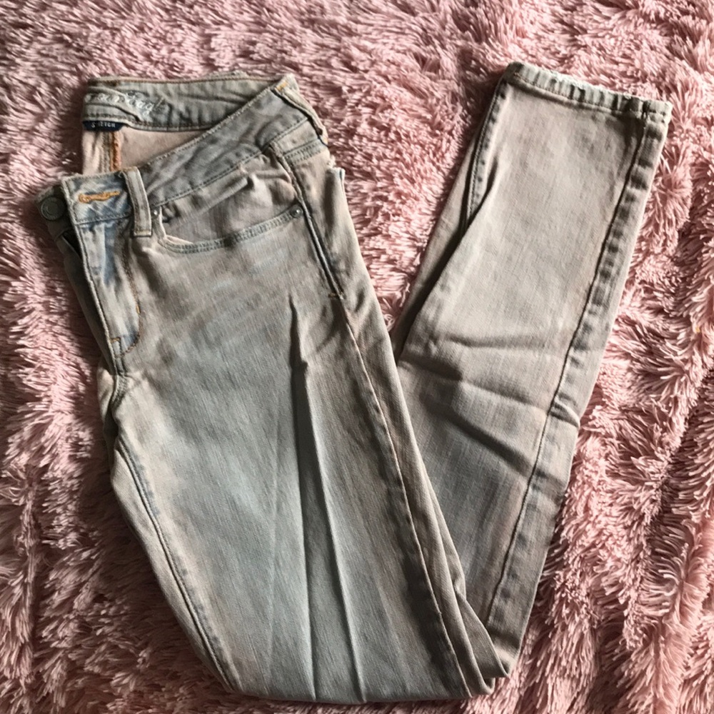 AEO pink wash jeans
